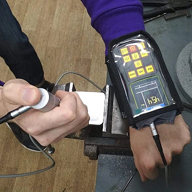 ТКМ-459С выполняет контроль твердости: